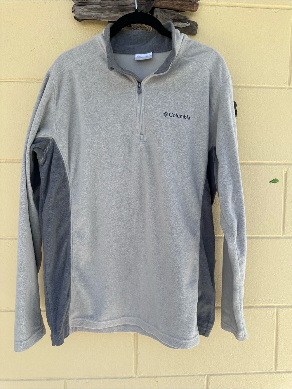 Columbia Men's Light Gray Half-Zip Performance Jacket, Excellent Condition M